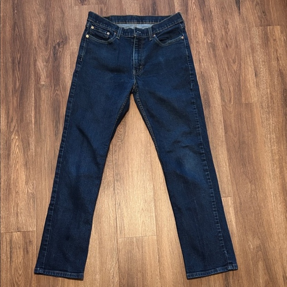 Levi's 514 Men's Dark Blue Straight Jeans 33 x 34 missing button; make offer!